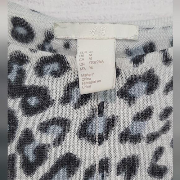 NWOT H&M long sleeve knit size M - Picture 8 of 9